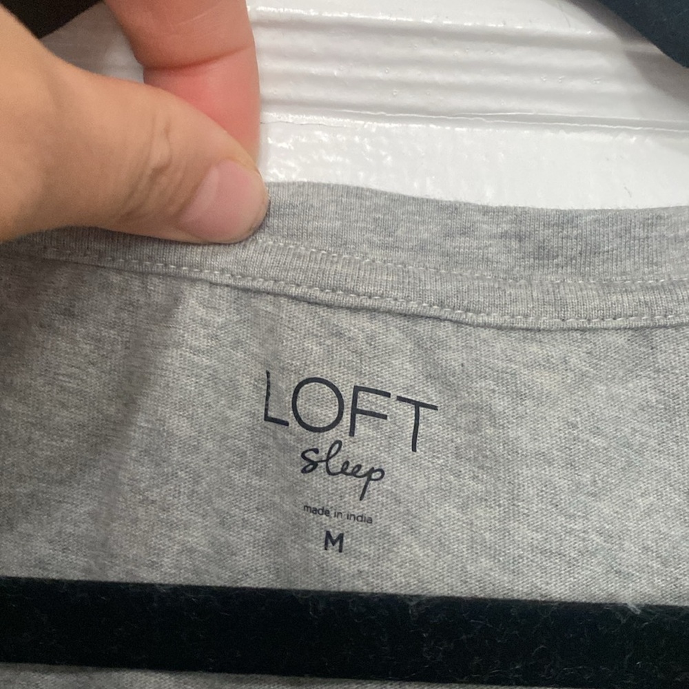 LOFT sleep shirt - Picture 7 of 9